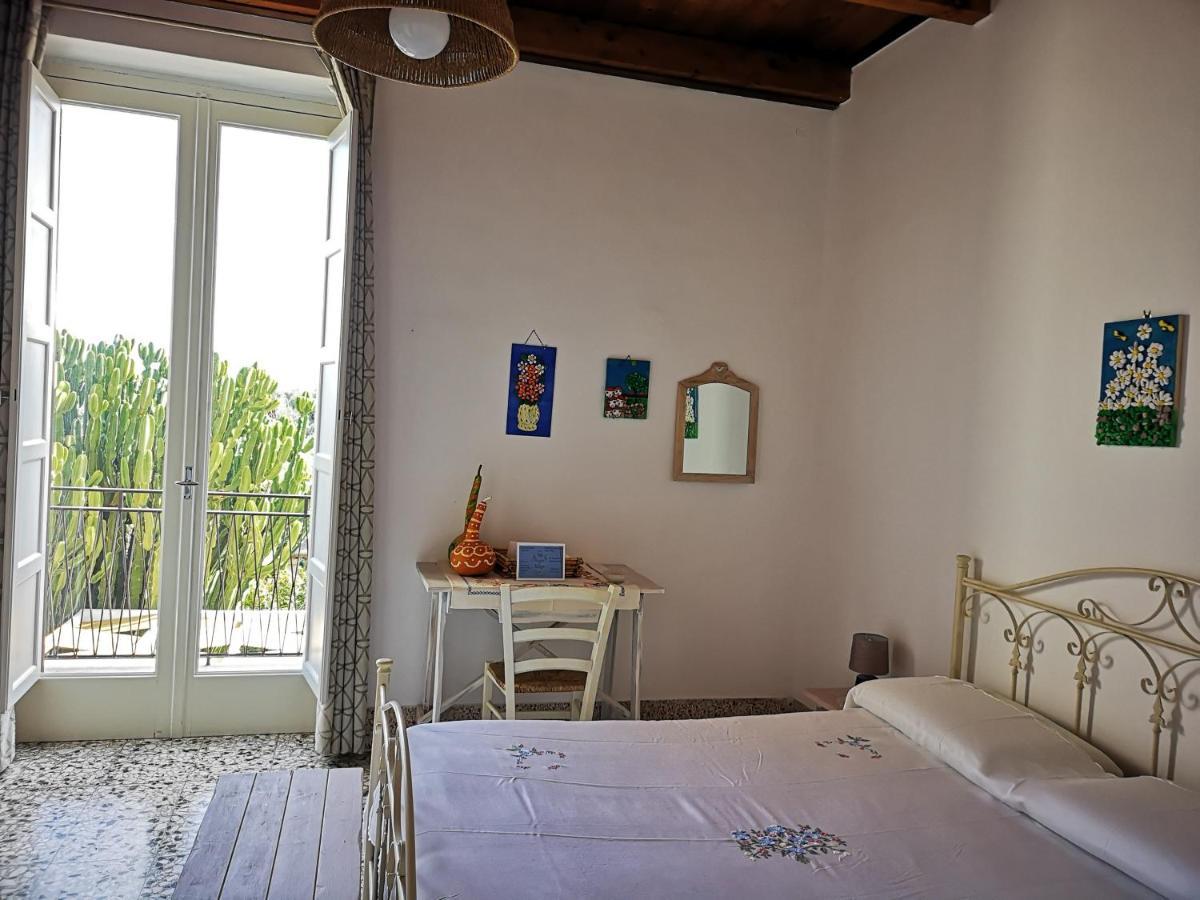 La Casa Nel Villaggio Montalbano (Apulia) Exterior foto