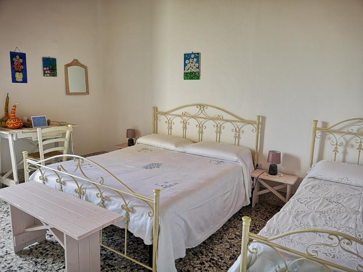 La Casa Nel Villaggio Montalbano (Apulia) Exterior foto