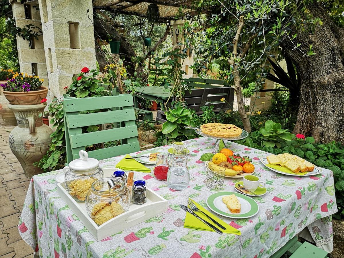 La Casa Nel Villaggio Montalbano (Apulia) Exterior foto